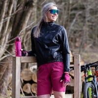 Set GENIA BIKE SHORTS + BASICA SHORTS ružová