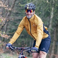 TORQMAN SHORTS BIB pánske cyklistické kraťasy čierna